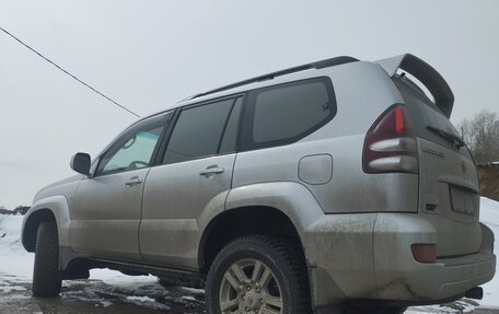 Toyota Land Cruiser Prado 120 рестайлинг, 2008 год, 2 350 000 рублей, 2 фотография