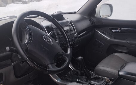 Toyota Land Cruiser Prado 120 рестайлинг, 2008 год, 2 350 000 рублей, 6 фотография