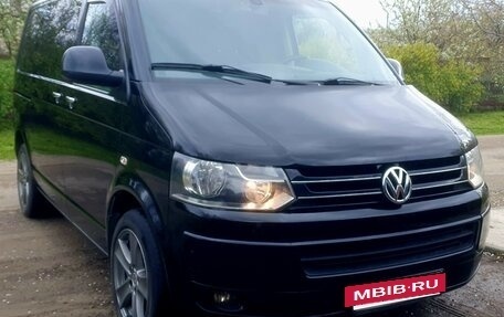 Volkswagen Multivan T5, 2010 год, 1 700 000 рублей, 2 фотография