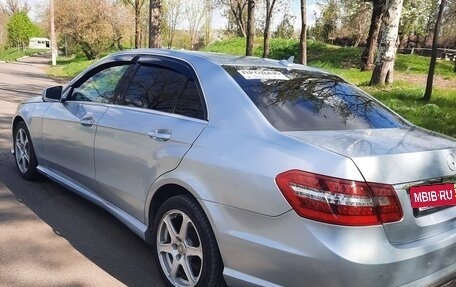 Mercedes-Benz E-Класс, 2012 год, 1 320 000 рублей, 4 фотография