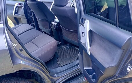 Toyota Land Cruiser Prado 150 рестайлинг 2, 2014 год, 2 950 000 рублей, 12 фотография