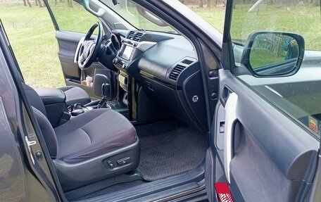 Toyota Land Cruiser Prado 150 рестайлинг 2, 2014 год, 2 950 000 рублей, 14 фотография