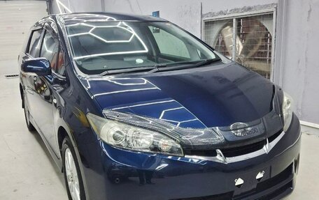 Toyota Wish II, 2011 год, 1 305 000 рублей, 2 фотография
