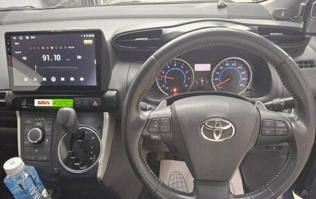 Toyota Wish II, 2011 год, 1 305 000 рублей, 8 фотография