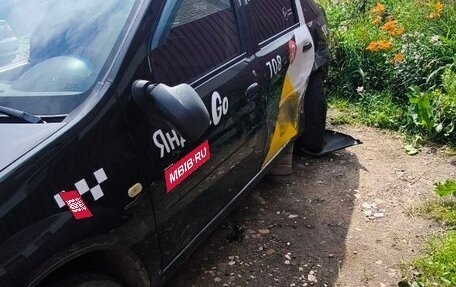 Renault Logan I, 2012 год, 175 000 рублей, 4 фотография