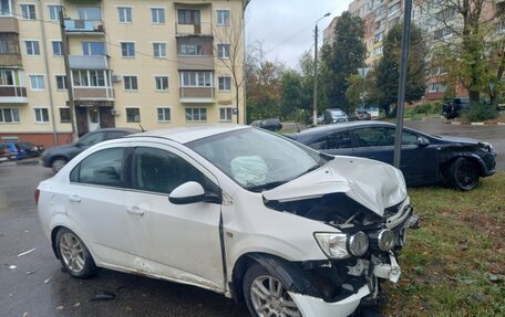 Chevrolet Aveo III, 2013 год, 300 000 рублей, 2 фотография