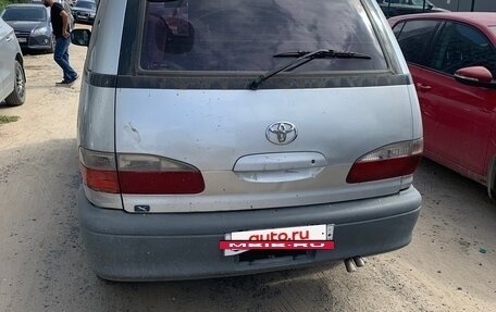 Toyota Estima III рестайлинг -2, 1998 год, 90 000 рублей, 2 фотография