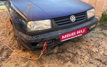 Volkswagen Vento, 1995 год, 85 000 рублей, 2 фотография