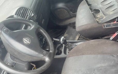 Opel Zafira A рестайлинг, 2000 год, 60 000 рублей, 10 фотография