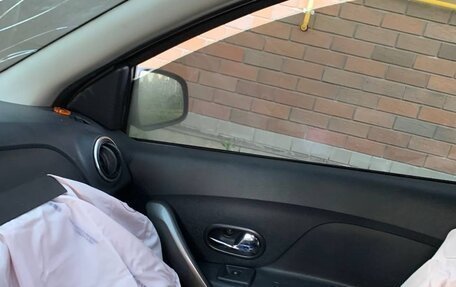 Renault Logan II, 2020 год, 579 000 рублей, 5 фотография