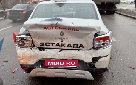 Renault Logan II, 2020 год, 500 000 рублей, 3 фотография