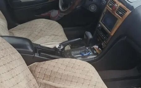 Nissan Maxima VIII, 2001 год, 250 000 рублей, 4 фотография