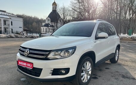 Volkswagen Tiguan I, 2016 год, 1 830 000 рублей, 1 фотография