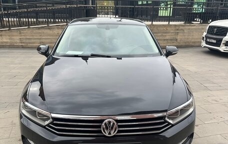 Volkswagen Passat B8 рестайлинг, 2017 год, 2 100 000 рублей, 1 фотография
