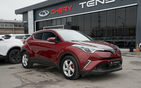Toyota C-HR I рестайлинг, 2018 год, 2 570 000 рублей, 2 фотография