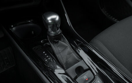 Toyota C-HR I рестайлинг, 2018 год, 2 570 000 рублей, 13 фотография