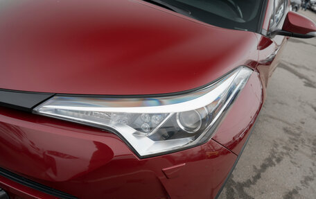 Toyota C-HR I рестайлинг, 2018 год, 2 570 000 рублей, 22 фотография