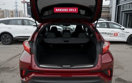 Toyota C-HR I рестайлинг, 2018 год, 2 570 000 рублей, 20 фотография