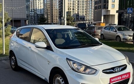 Hyundai Solaris II рестайлинг, 2012 год, 675 000 рублей, 4 фотография