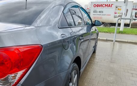 Chevrolet Cruze II, 2012 год, 800 000 рублей, 3 фотография