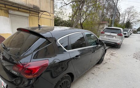 Opel Astra J, 2010 год, 1 000 000 рублей, 4 фотография