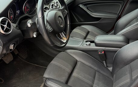 Mercedes-Benz GLA, 2019 год, 2 500 000 рублей, 17 фотография