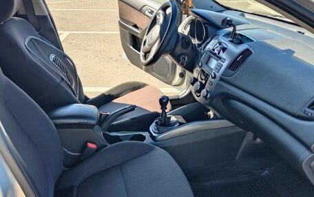 KIA Cerato III, 2010 год, 800 000 рублей, 7 фотография