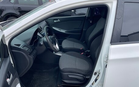 Hyundai Solaris II рестайлинг, 2013 год, 580 000 рублей, 11 фотография