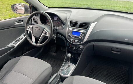 Hyundai Solaris II рестайлинг, 2013 год, 580 000 рублей, 10 фотография