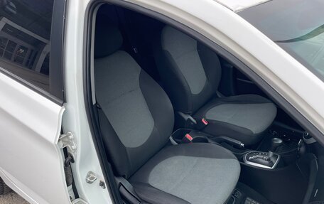 Hyundai Solaris II рестайлинг, 2013 год, 580 000 рублей, 14 фотография