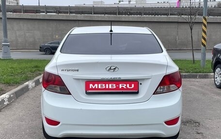 Hyundai Solaris II рестайлинг, 2013 год, 580 000 рублей, 17 фотография