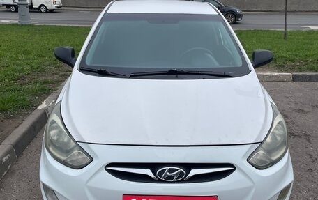 Hyundai Solaris II рестайлинг, 2013 год, 580 000 рублей, 25 фотография