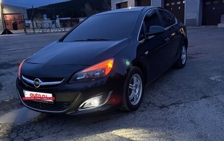Opel Astra J, 2012 год, 890 000 рублей, 4 фотография