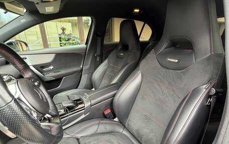 Mercedes-Benz A-Класс, 2018 год, 2 599 999 рублей, 11 фотография