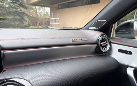 Mercedes-Benz A-Класс, 2018 год, 2 599 999 рублей, 14 фотография