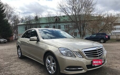 Mercedes-Benz E-Класс, 2010 год, 1 700 000 рублей, 5 фотография