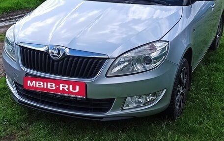 Skoda Fabia II, 2013 год, 950 000 рублей, 3 фотография