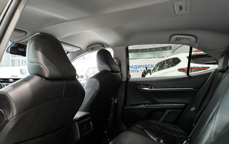 Toyota Camry, 2021 год, 2 550 000 рублей, 16 фотография