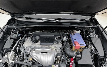 Toyota Camry, 2021 год, 2 550 000 рублей, 13 фотография