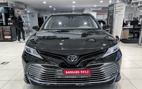 Toyota Camry, 2021 год, 2 550 000 рублей, 6 фотография