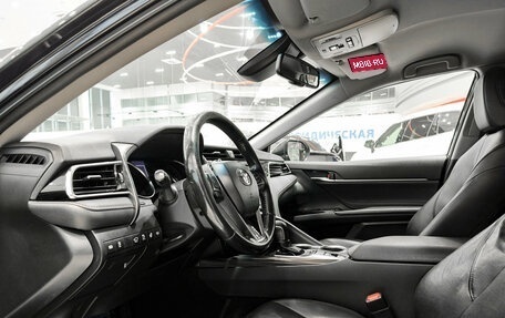 Toyota Camry, 2021 год, 2 550 000 рублей, 20 фотография