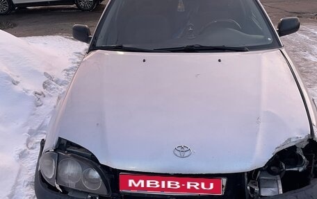 Toyota Avensis III рестайлинг, 2000 год, 85 000 рублей, 1 фотография