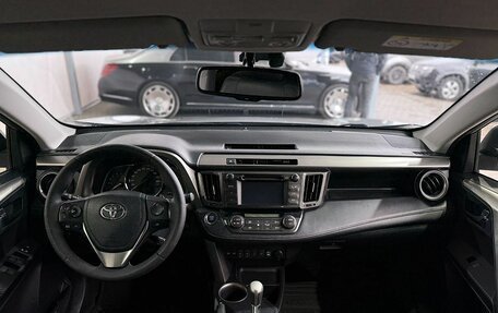 Toyota RAV4, 2013 год, 1 999 000 рублей, 10 фотография