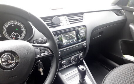 Skoda Octavia, 2017 год, 1 550 000 рублей, 5 фотография