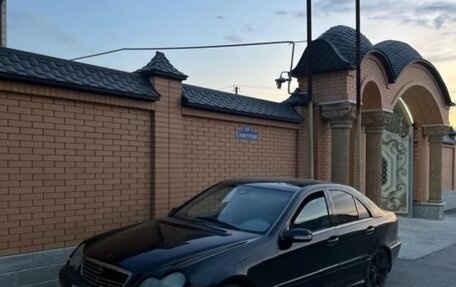 Mercedes-Benz C-Класс, 2004 год, 350 000 рублей, 4 фотография