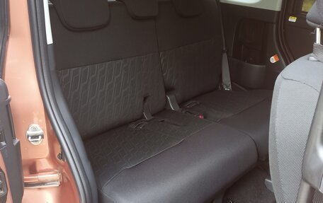 Toyota Roomy I, 2019 год, 1 150 000 рублей, 5 фотография