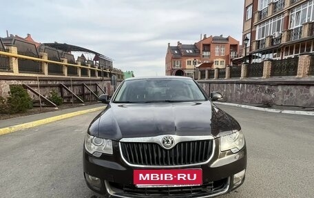 Skoda Superb III рестайлинг, 2012 год, 890 000 рублей, 3 фотография