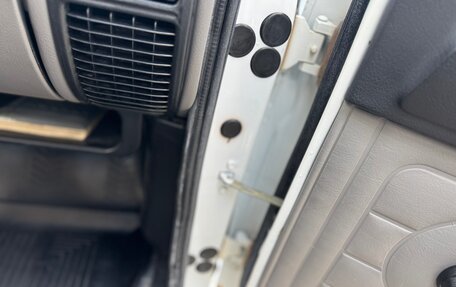 ГАЗ 3110 «Волга», 1998 год, 690 000 рублей, 32 фотография