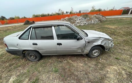 Daewoo Nexia I рестайлинг, 2001 год, 50 000 рублей, 2 фотография