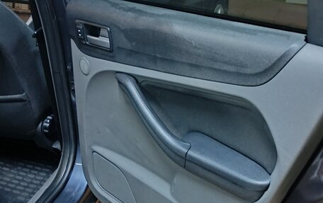 Ford Focus II рестайлинг, 2008 год, 490 000 рублей, 17 фотография